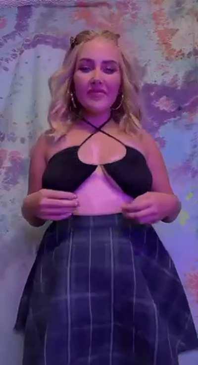 Watch my huge tits bounce around