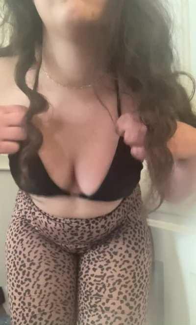 Any love for medium sized titties